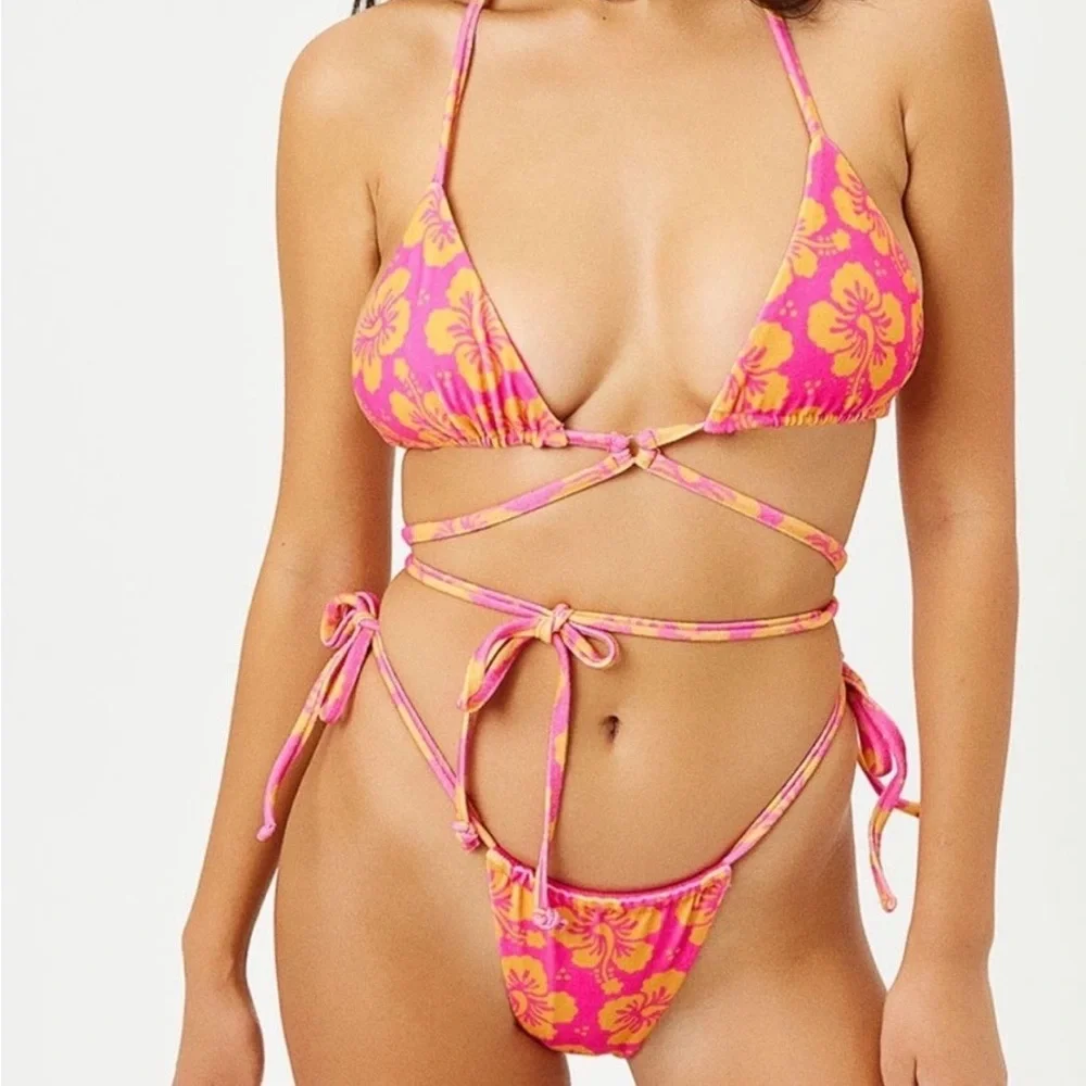 FRANKIES BIKINIS Tatum Terry Bikini Top In Pink,Orange